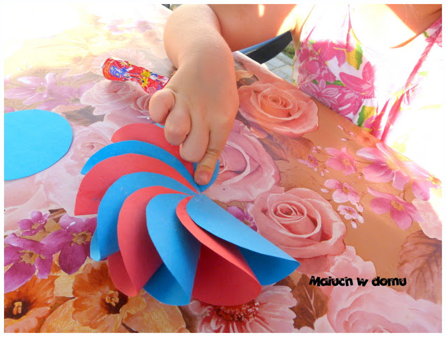 Jak zrobić kwiaty origami z kół