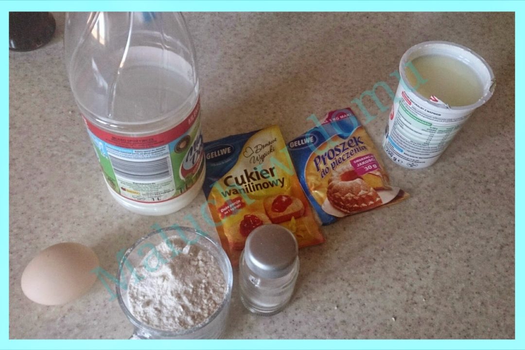 Przepis: placuszki jogurtowe.