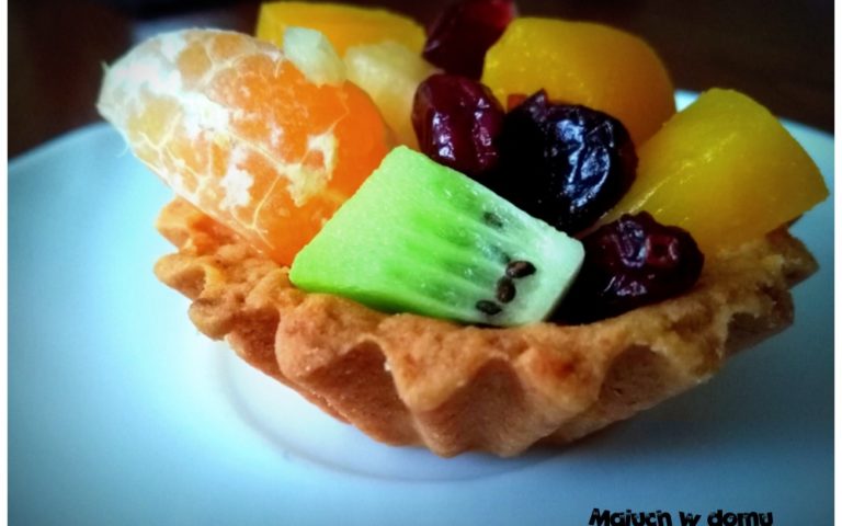 Przepis na kruche babeczki z owocami