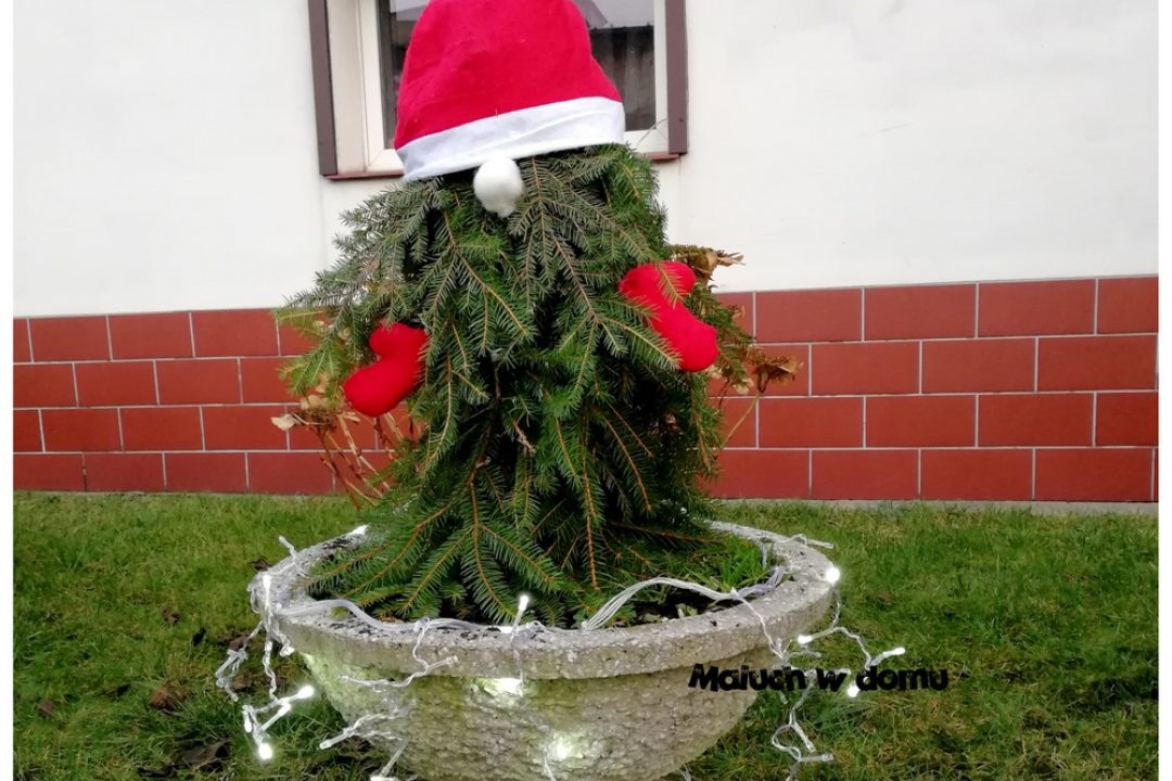 DIY: Jak zrobić skrzata z gałązek świerku