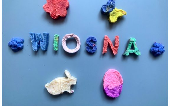 Skamieniałe mleko – doświadczenie dla dzieci