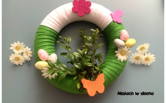 Wianek wielkanocny DIY ze styropianu