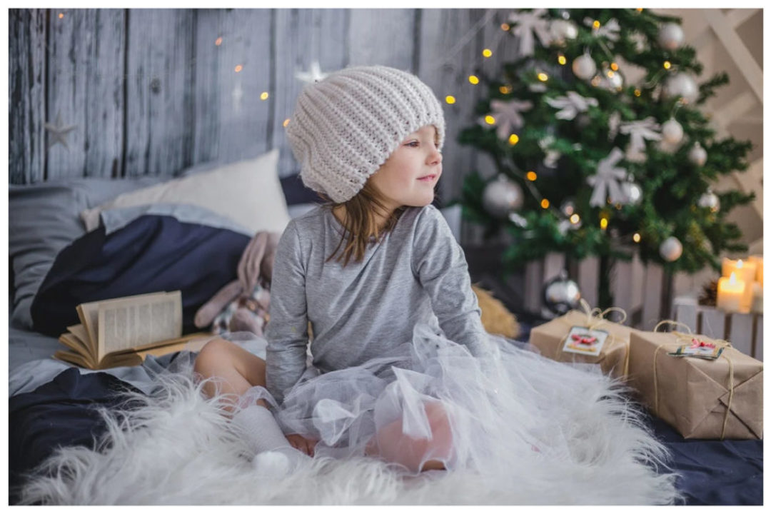 Ubrania i akcesoria, których nie może zabraknąć dziewczynce w święta i nie tylko