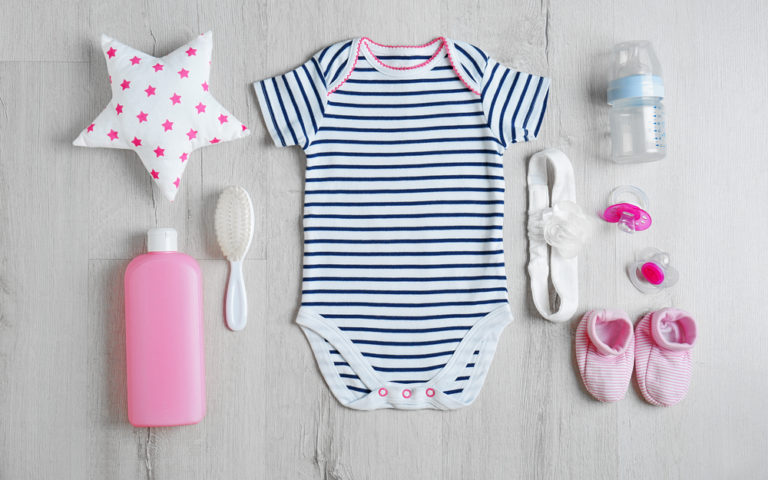 Wyprawka do szpitala dla mamy i noworodka – co spakować?