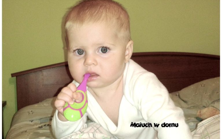 Jak dbać o higienę jamy ustnej u małego dziecka?