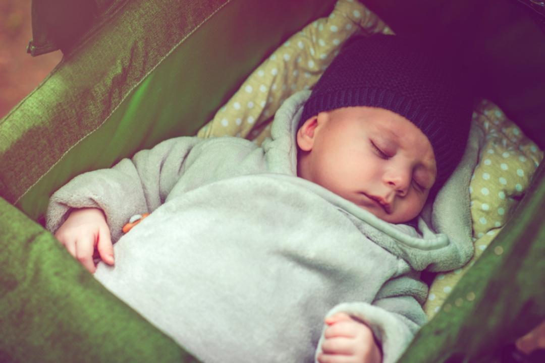 Jak dobrać odpowiedni śpiworek do wózka?