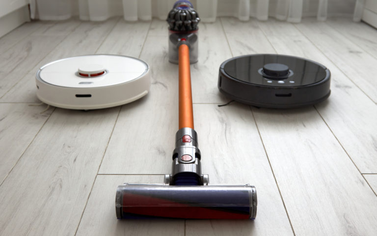 Odkurzacz bezprzewodowy czy automatyczny? Który lepszy?