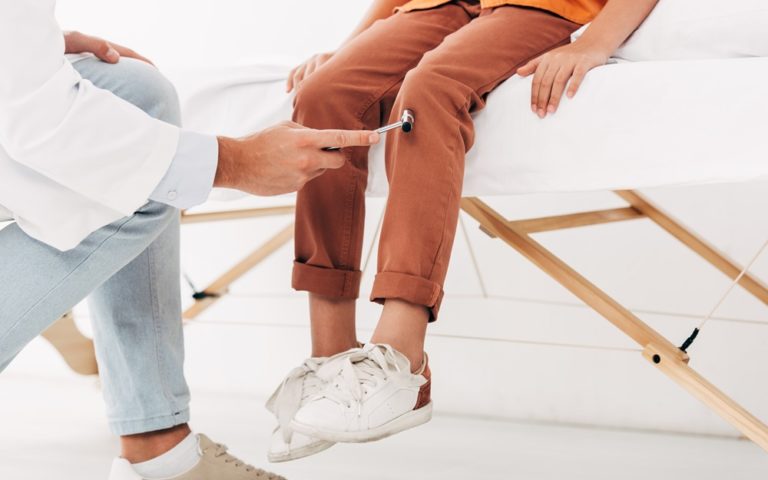 Buty ortopedyczne – co warto o nich wiedzieć?