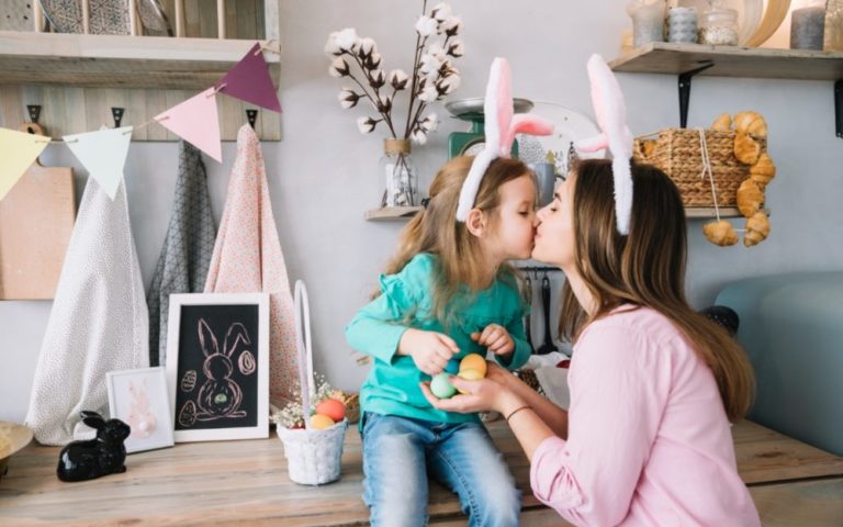 Wielkanocne niespodzianki dla najmłodszych: przewodnik po prezentach wielkanocnych dla dzieci