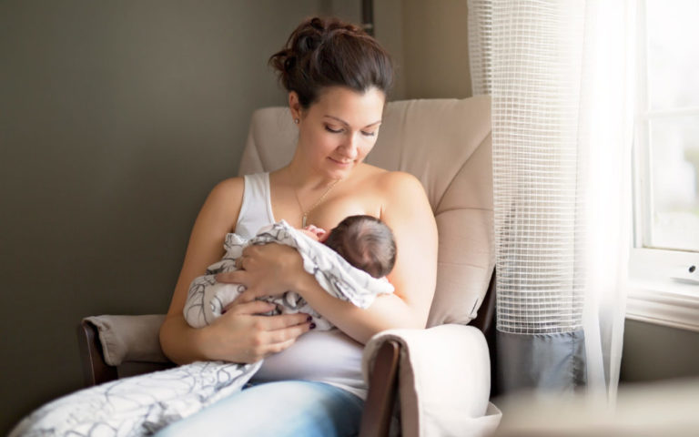 Zalety i wady różnych rodzajów wkładek laktacyjnych