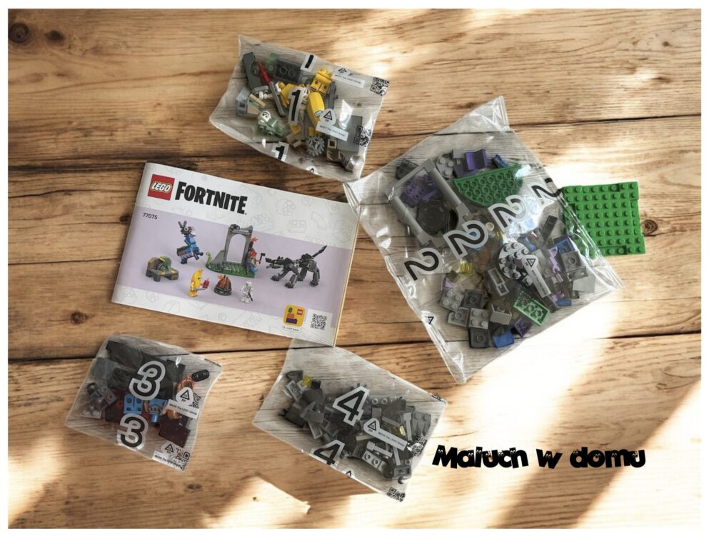 Lego Fortnite 77075: Skórek i Iskra oraz obóz