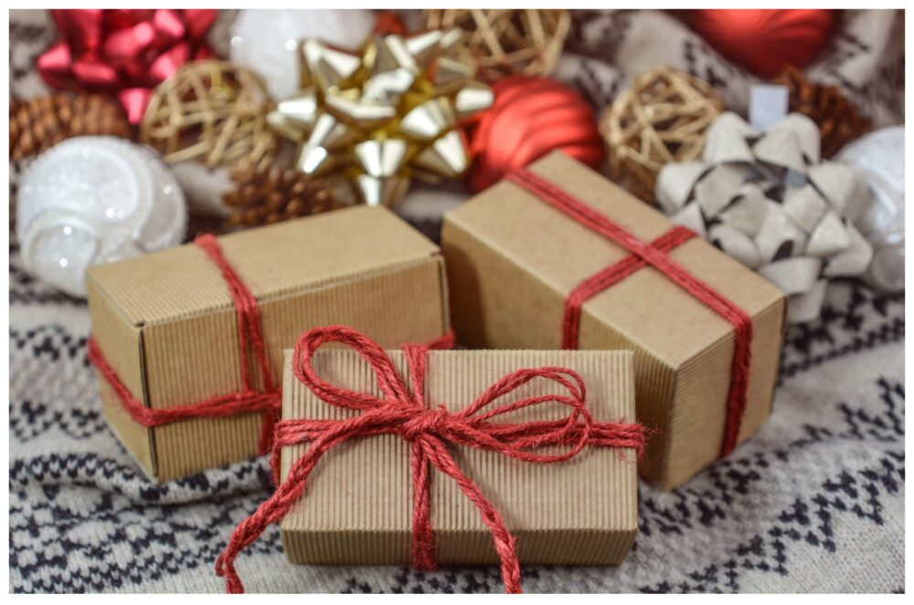 Świąteczne zabawy sensoryczne - pudełka sensoryczne