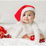 Jak przeżyć święta z małym dzieckiem bez stresu? Sprawdzone wskazówki dla rodziców